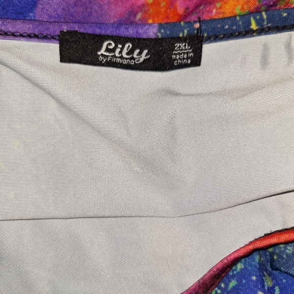 Lilly multi-colored T-shirt size 2XL - Picture 5 of 5